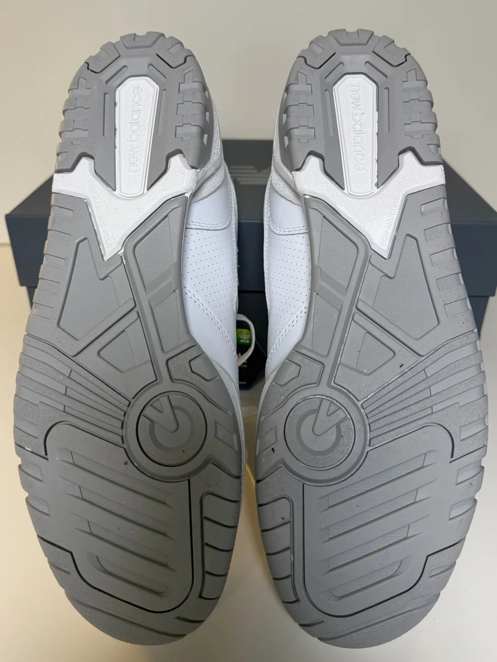 NIB New Balance 550 Men’s Size 11.5 White BB550PB1 Basketball Sneaker Shoes NWT